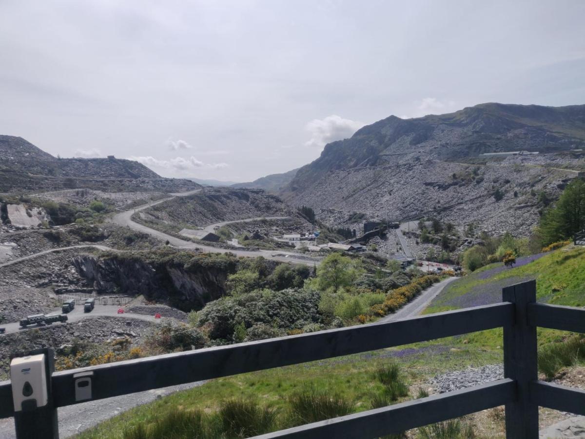 Hotel Llechwedd Glamping Blaenau Ffestiniog Esterno foto