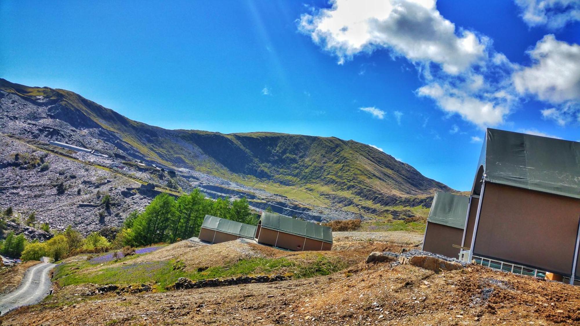Hotel Llechwedd Glamping Blaenau Ffestiniog Esterno foto
